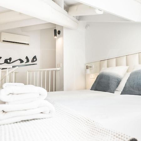 Inviting Duplex In Front Of Picasso Museum By Rems Apartment Malaga Luaran gambar