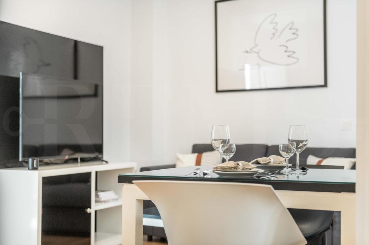 Inviting Duplex In Front Of Picasso Museum By Rems Apartment Malaga Luaran gambar