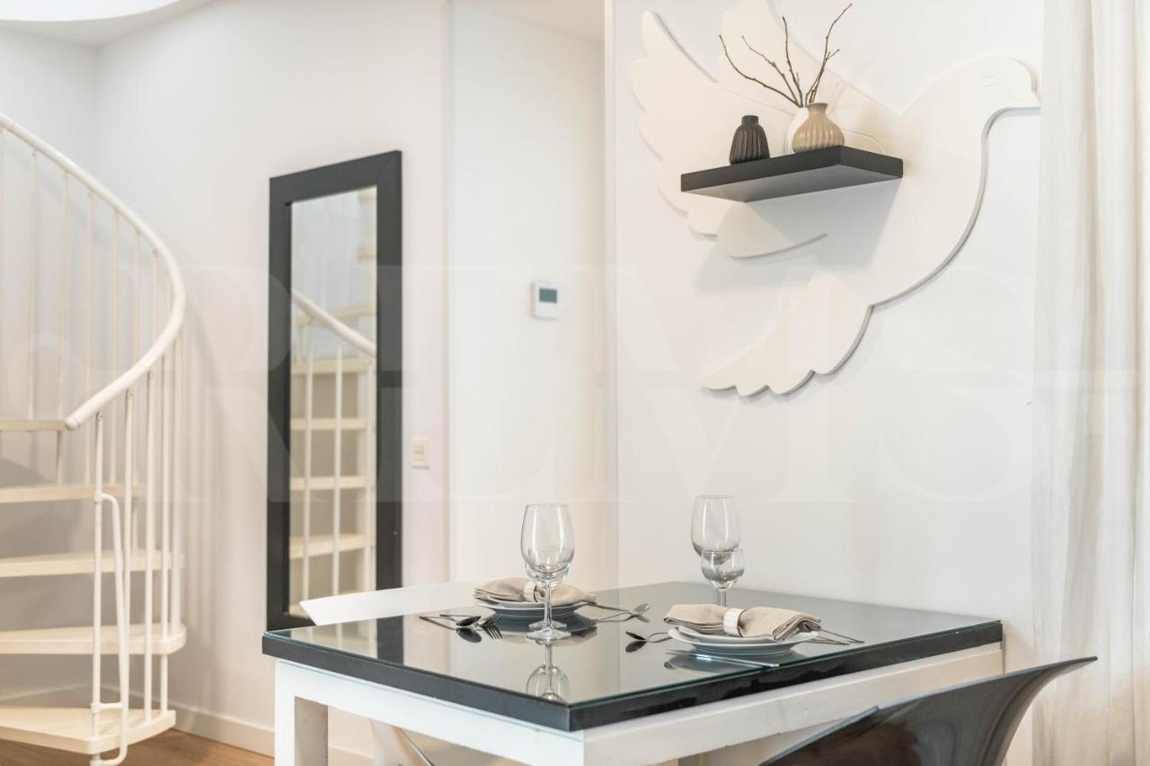 Inviting Duplex In Front Of Picasso Museum By Rems Apartment Malaga Luaran gambar