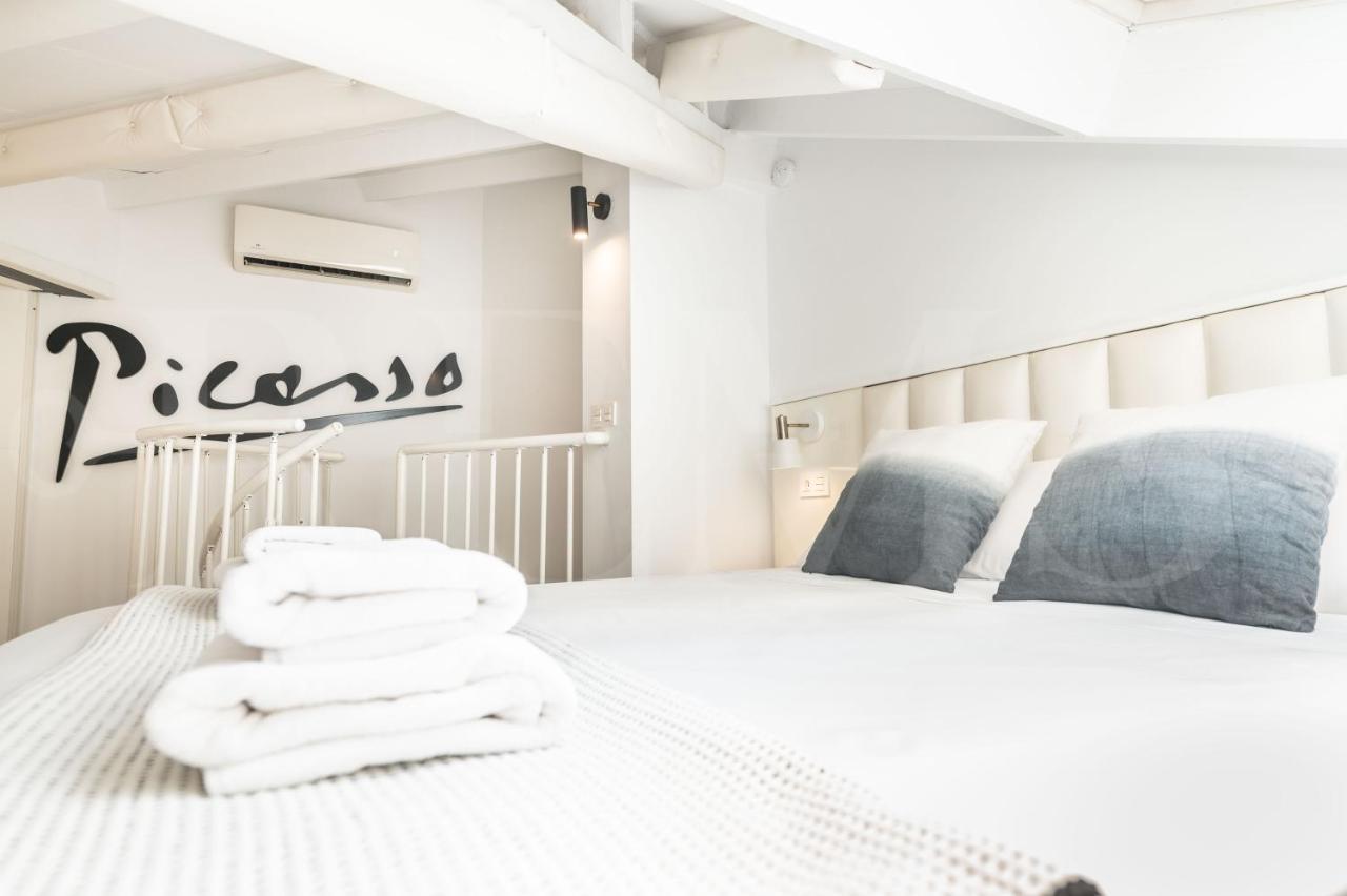 Inviting Duplex In Front Of Picasso Museum By Rems Apartment Malaga Luaran gambar