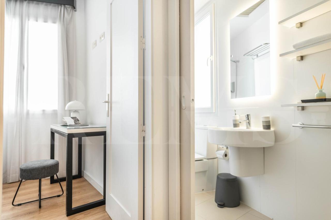 Inviting Duplex In Front Of Picasso Museum By Rems Apartment Malaga Luaran gambar